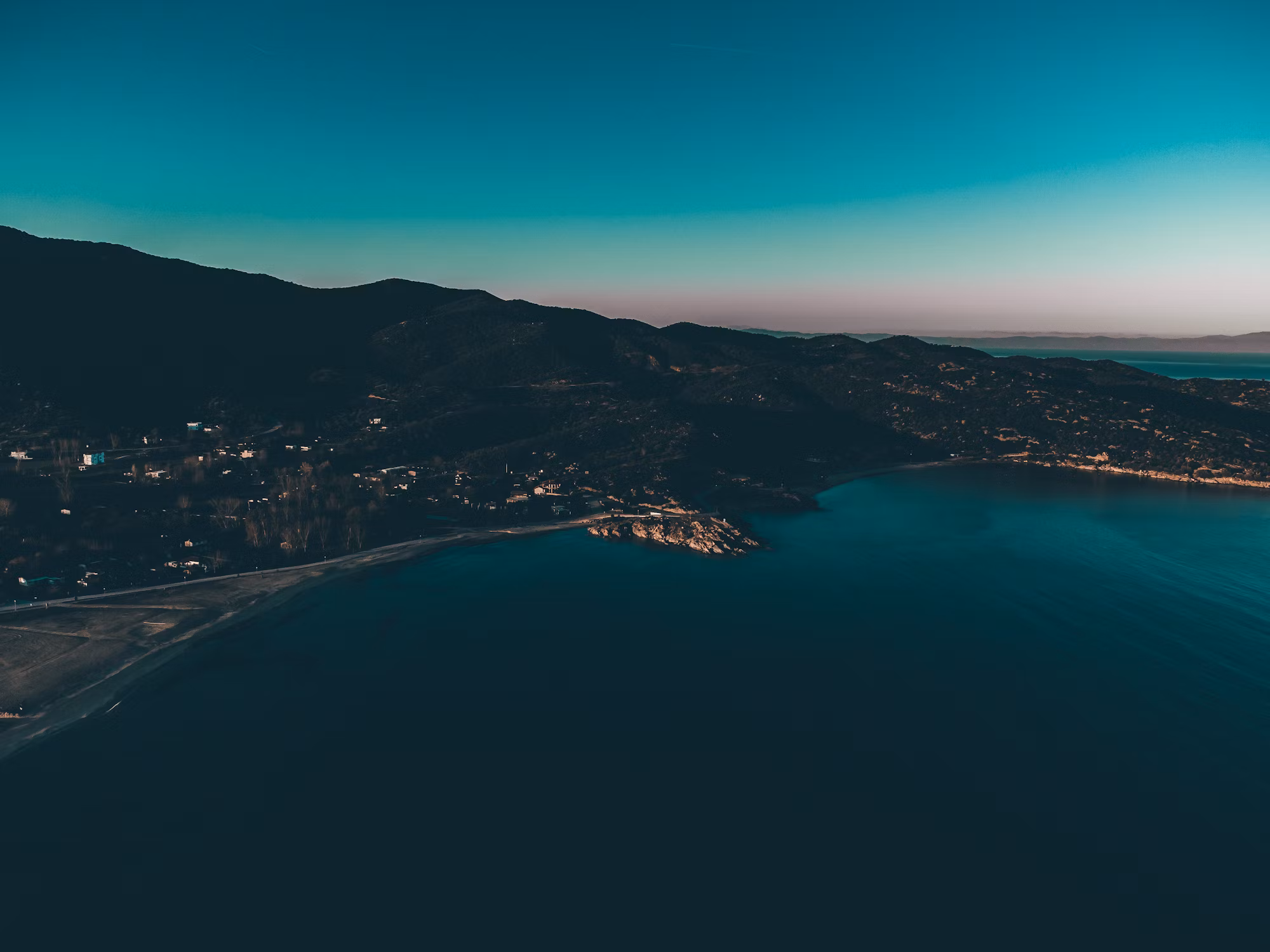 Exploring Coastal Gems: The World’s Most Enchanting Beach Destinations